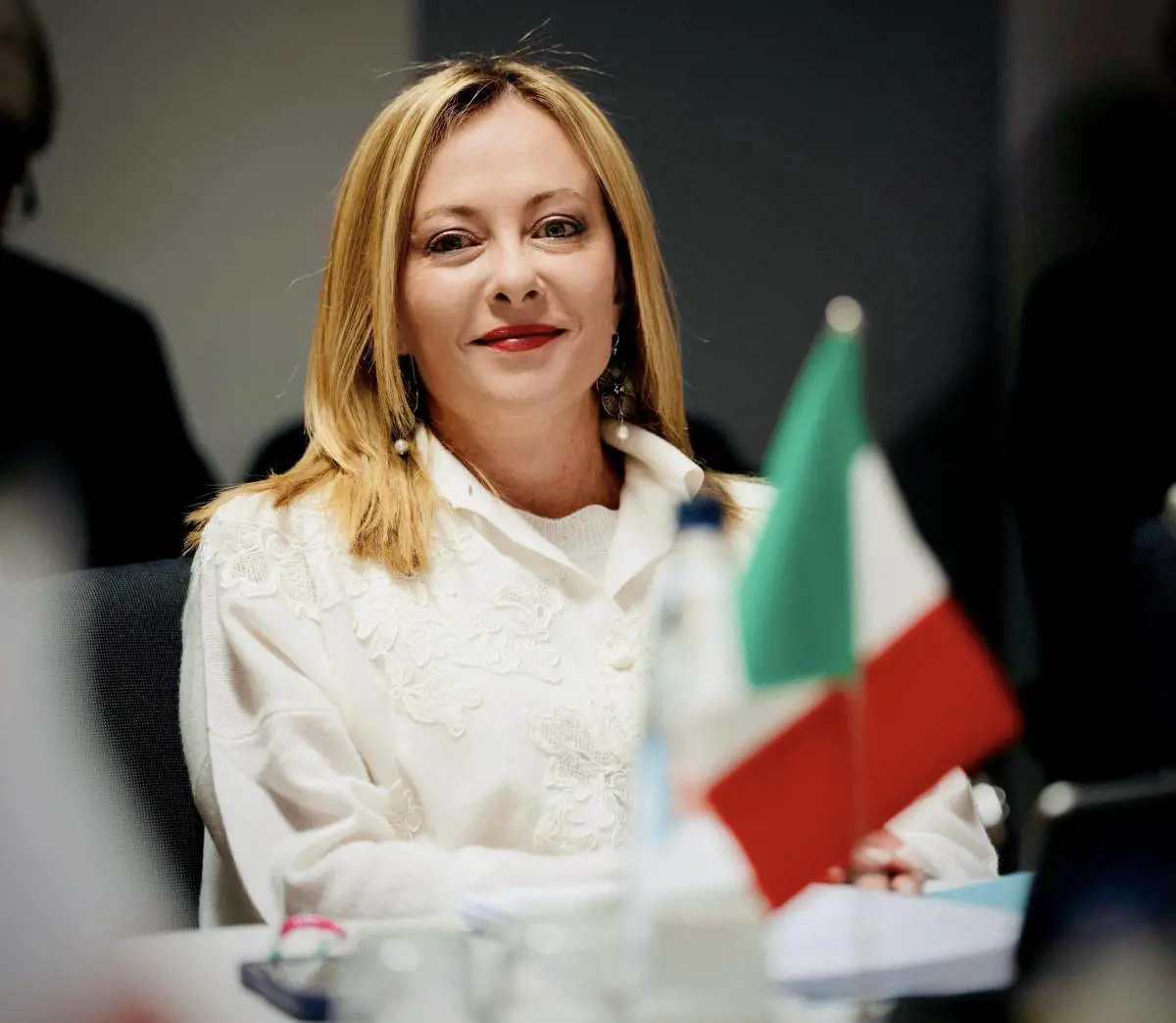 Rentabilidad de la IED supera el 30%: las encuestas apoyan al gobierno de Meloni.